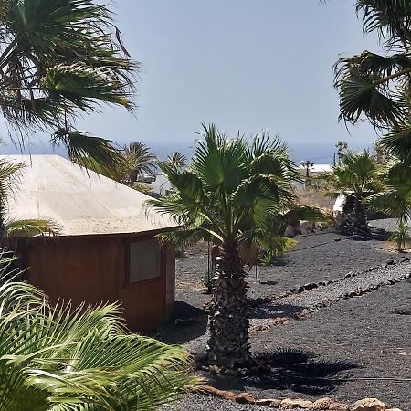 Gemuetliche Holzjurte La Asomada Lanzarote Apartment ติอาส ภายนอก รูปภาพ