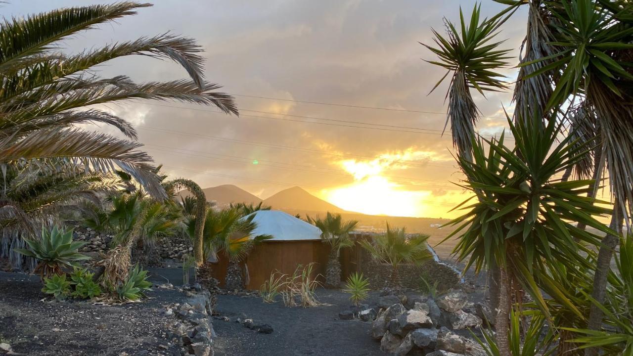 Gemuetliche Holzjurte La Asomada Lanzarote Apartment ติอาส ภายนอก รูปภาพ
